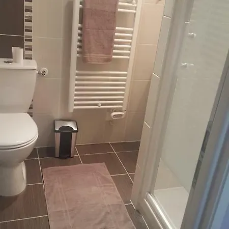 فندق مبيت وإفطار Clos Des Morillons Venerand