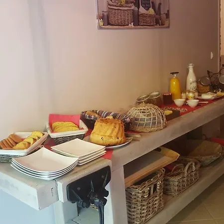 Clos Des Morillons Couette-café